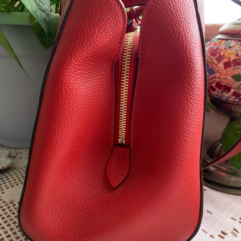 LOUIS VUITTON 🍒 Empreinte Leather Montaigne MM